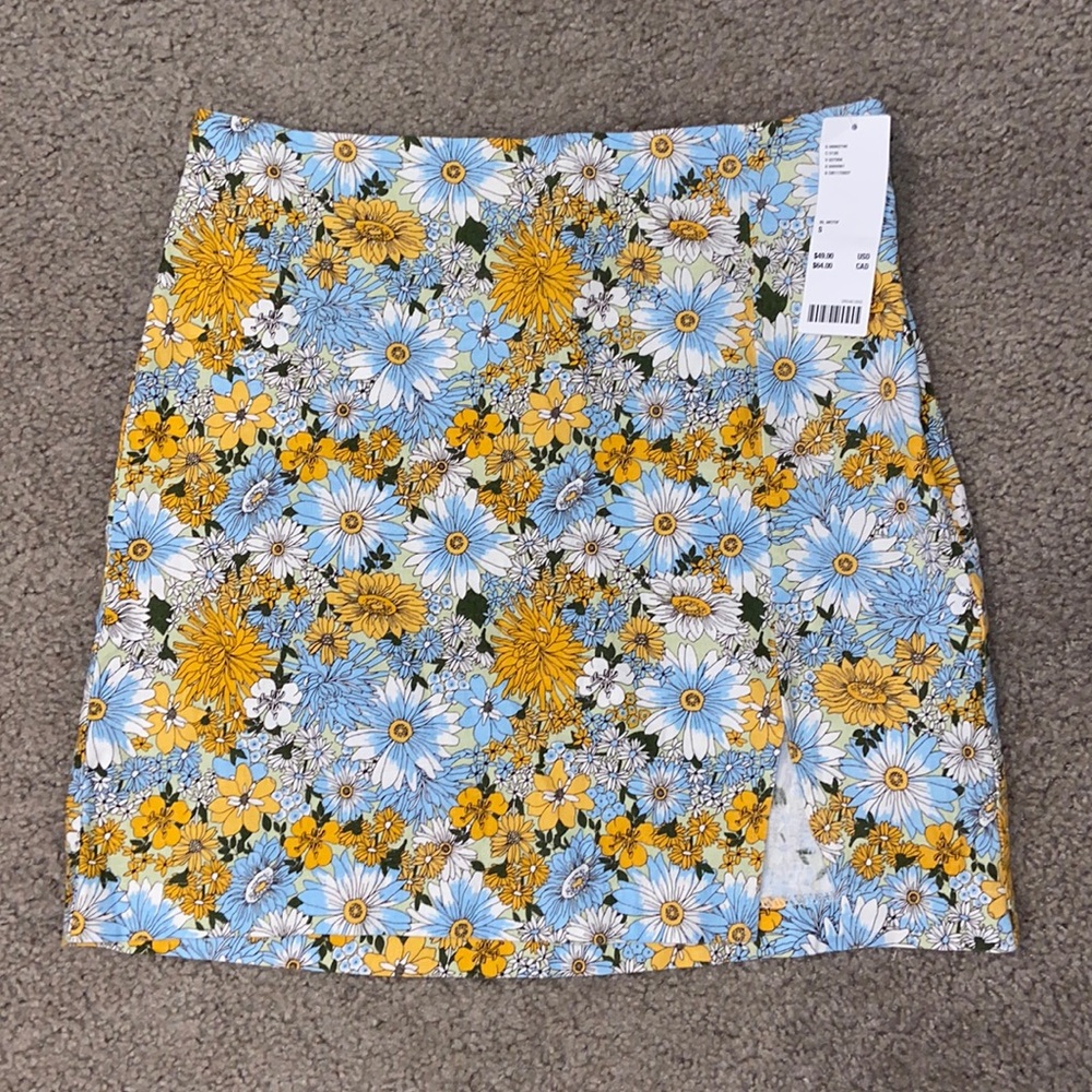 NWT Urban Outfitters Floral Mini Skirt Size Small